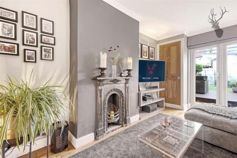 10 Springfield Road, London, E4 7DJ