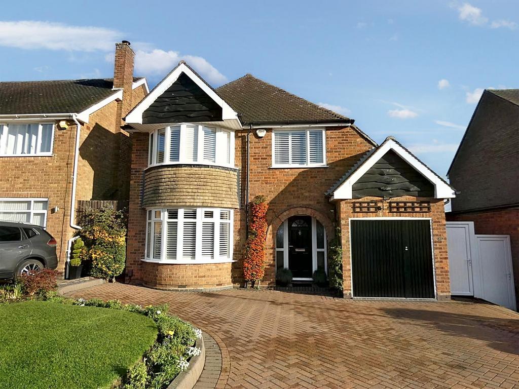Hawthorn Road, Wylde Green, Sutton Coldfield 3 bed detached house for
