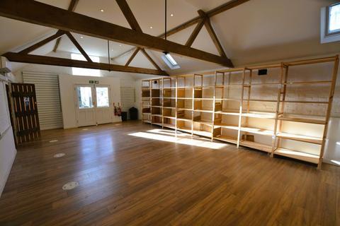 Storage to rent, Walkern, Hertfordshire