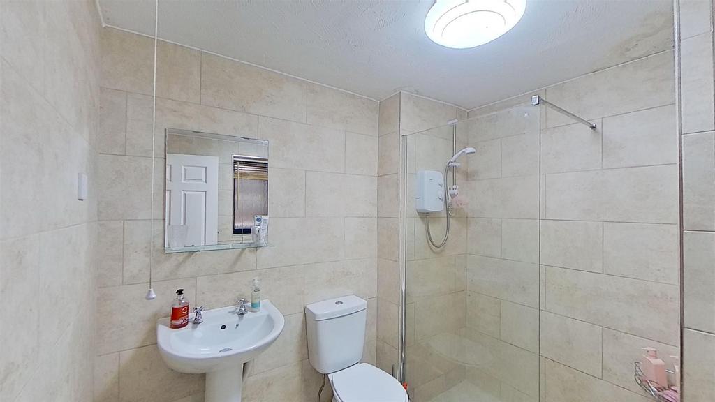3-Barrington-Mews-11272023 212947.jpg
