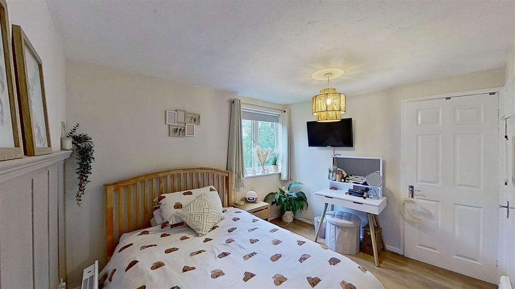 3-Barrington-Mews-11272023 213101.jpg