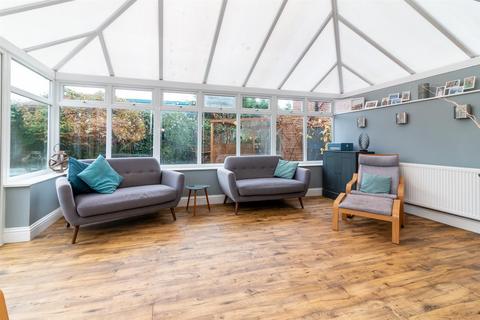 4 Brookside Gardens, Ruddington, Nottingham, NG11 6AU