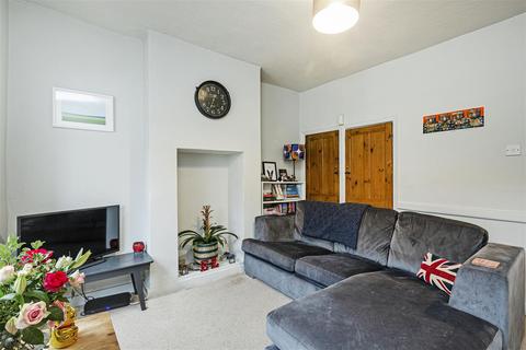 2 bedroom end of terrace house to rent, Mullins Path, Mortlake SW14