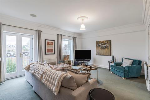 4 bedroom house to rent, Wyatt Drive, Barnes, SW13