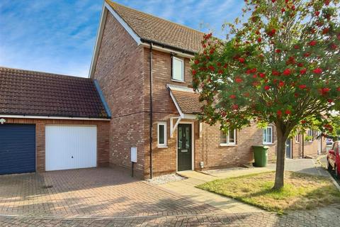 3 bedroom house for sale, Limehouse Court, Sittingbourne