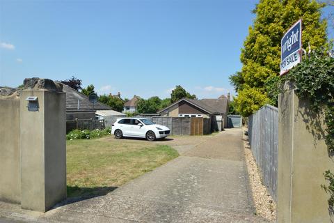 3 bedroom detached bungalow for sale, CENTRAL RYDE