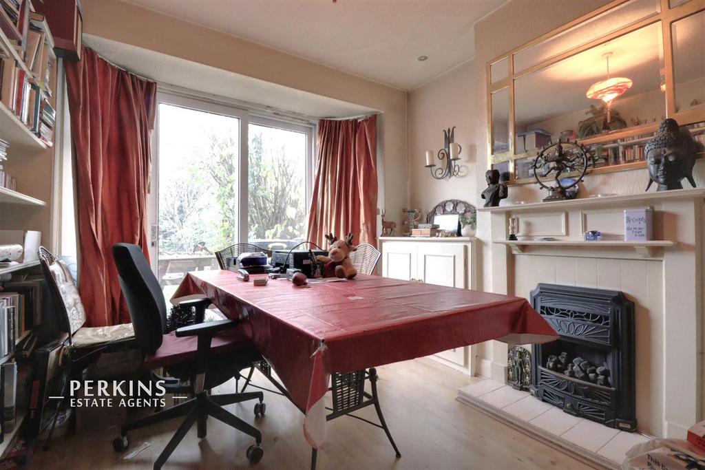 Livingroom.jpg