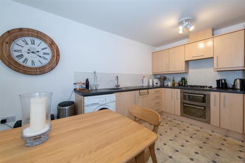 64 Cleobury Meadows, Cleobury Mortimer, Kidderminster, DY14 8EY