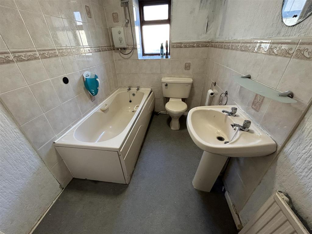 BATHROOM &amp; WC