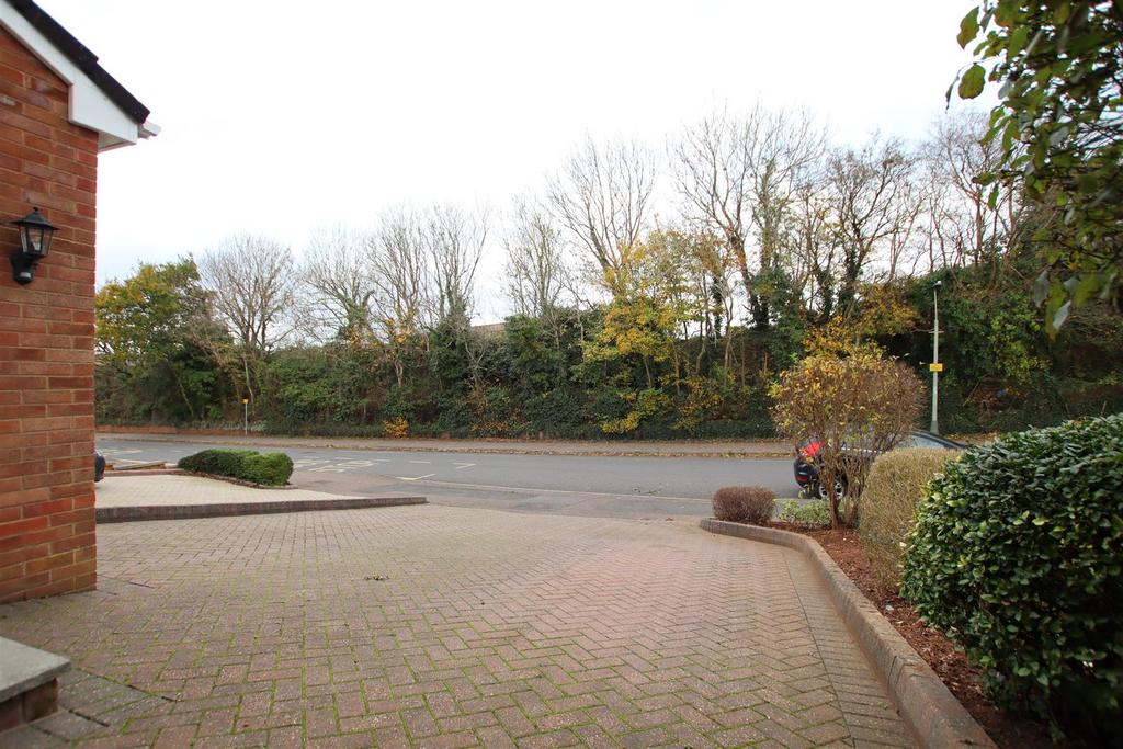 Driveway.JPG