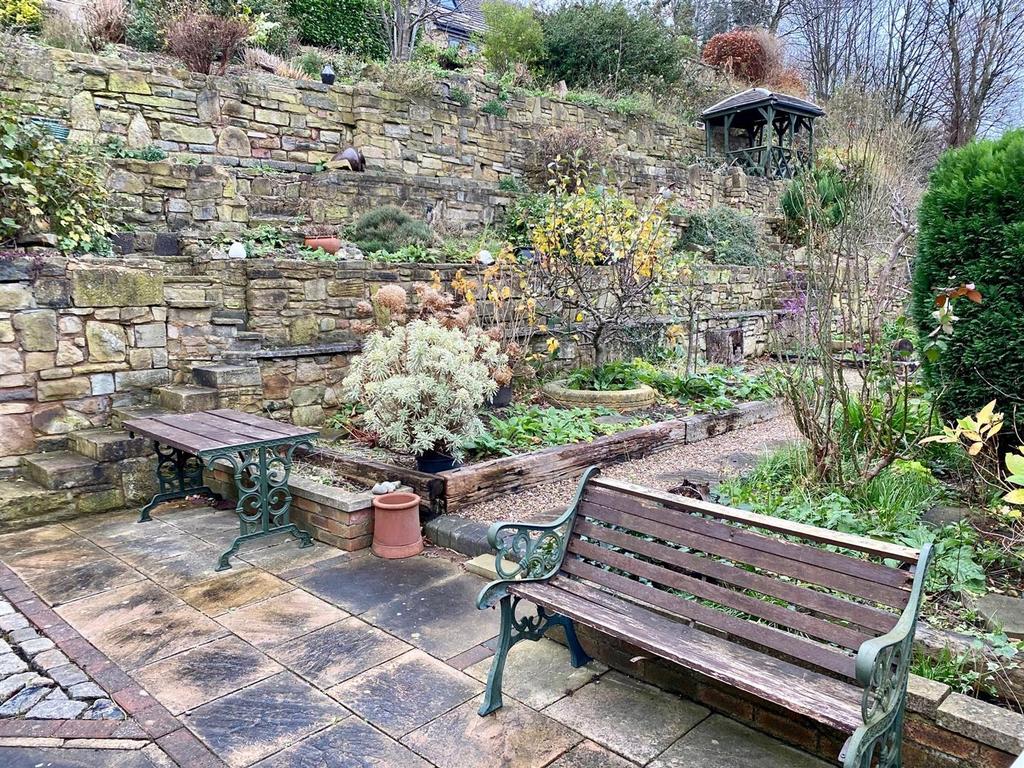 Quarry place 21 garden.jpg