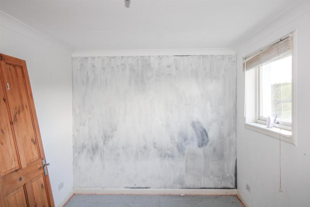 Bedroom 3 (2)-2.jpg