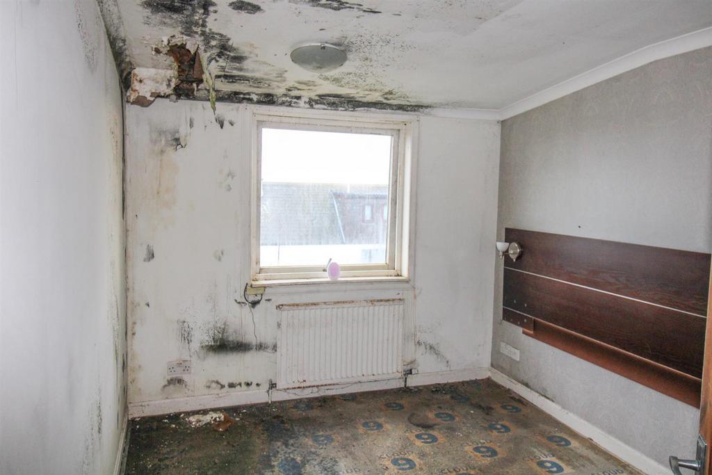 BEDROOM ONE-2.jpg