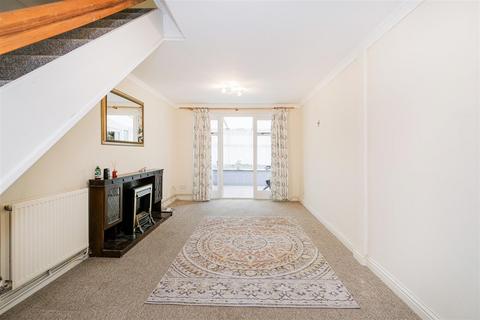 2 Mapleton Road, London, E4 6XL