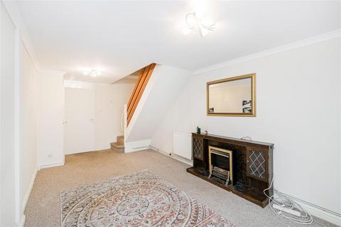 2 Mapleton Road, London, E4 6XL