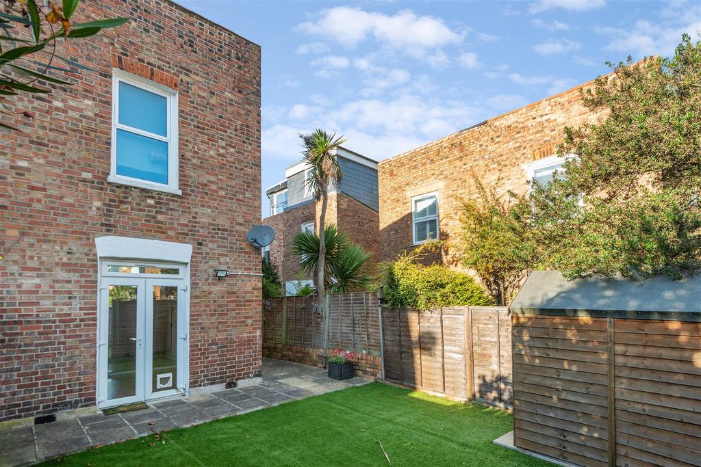 Florence Road Garden, W4 - For Sale