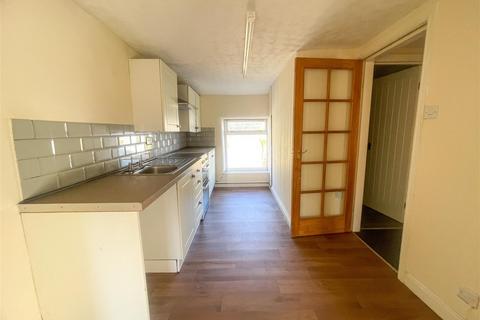2 bedroom flat for sale - Church Street, Buxton