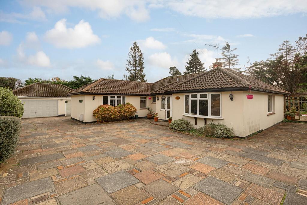 Coulsdon Lane, Chipstead 3 bed detached bungalow for sale £900,000