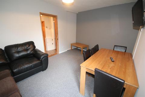 5 bedroom house to rent - Oaten Hill