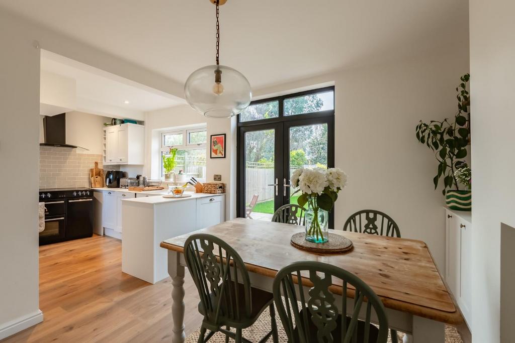 Gresham Avenue, Leamington Spa 3 bed semidetached house for sale £