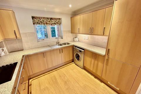 2 bedroom retirement property for sale, Malmesbury Road, Chippenham