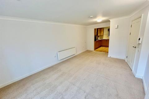 2 bedroom retirement property for sale, Malmesbury Road, Chippenham