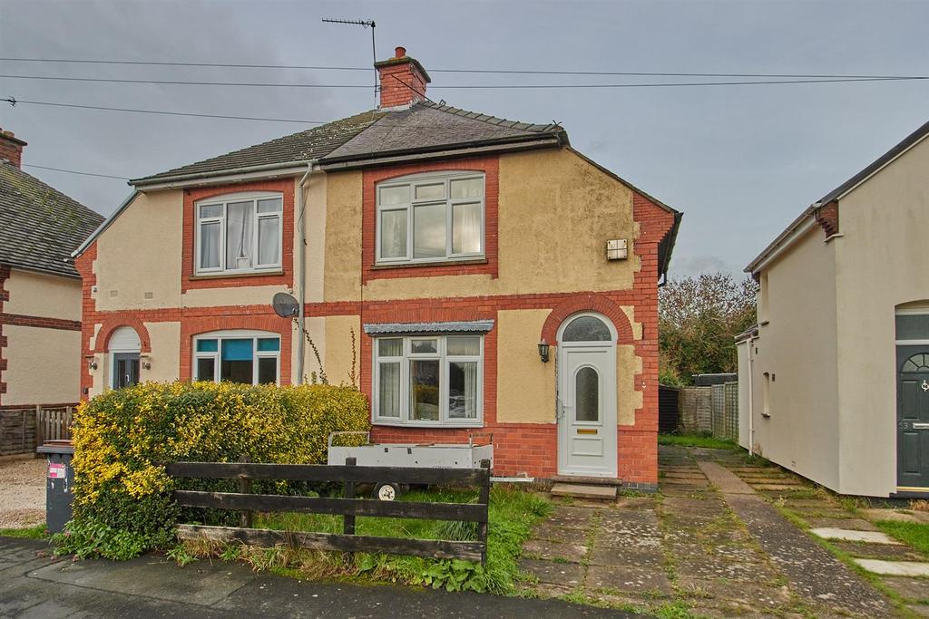 Elwell Avenue, Barwell, Leicester 2 bed semidetached house for sale £110,000