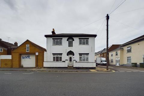 undefined, Middle Street, Southampton