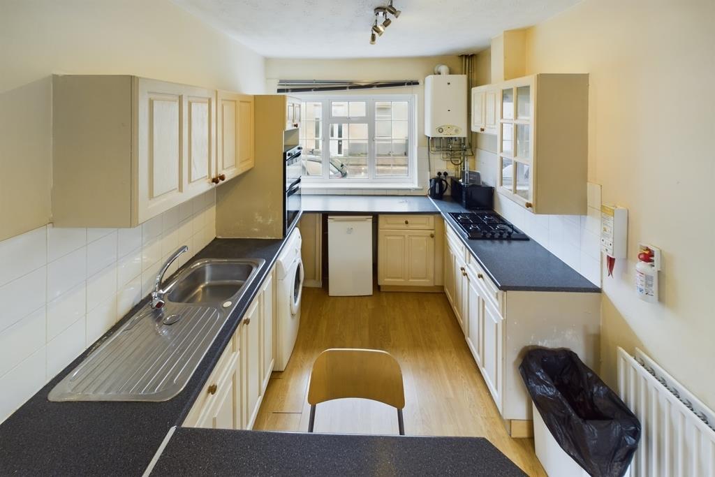 CAM01635 G0-PR0066-STILL009.jpg