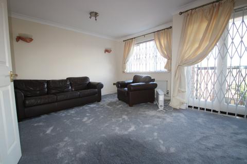 4 bedroom townhouse to rent, Holders Hill Crescent, Hendon, London, NW4