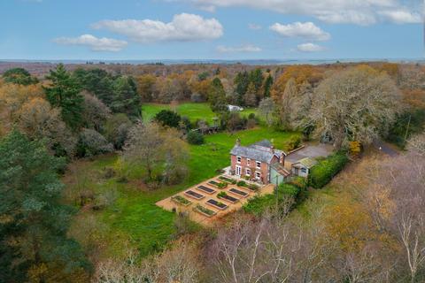 Mays Cottage Forest Road, Hale, Fordingbridge, SP6 2NR