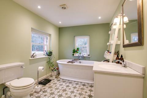 Mays Cottage Forest Road, Hale, Fordingbridge, SP6 2NR