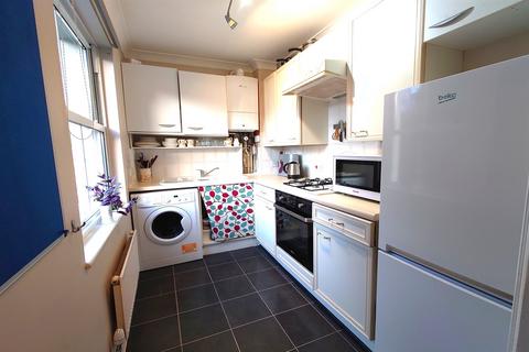 2 bedroom flat for sale, Bishopstoke