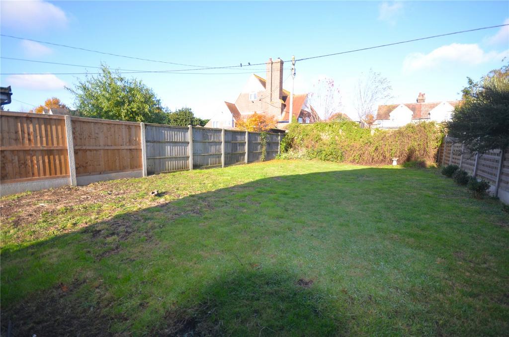 New Village, Brantham, Manningtree, Suffolk, CO11 3 bed semidetached