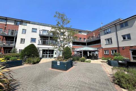 1 bedroom retirement property for sale, Eastleigh
