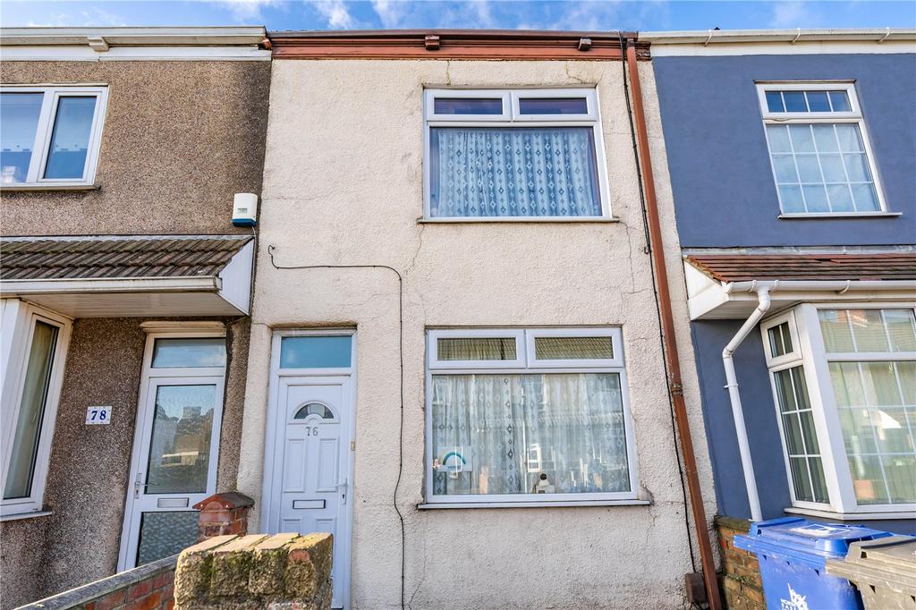 Ladysmith Road, Grimsby, Lincolnshire, DN32 2 bed terraced house for