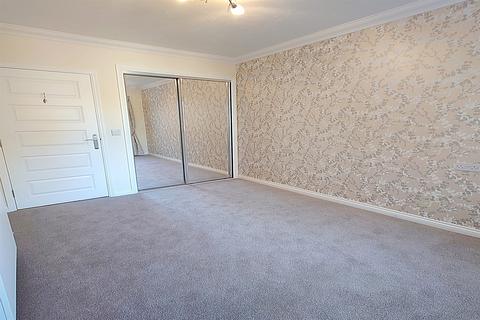 1 bedroom retirement property for sale, Eastleigh