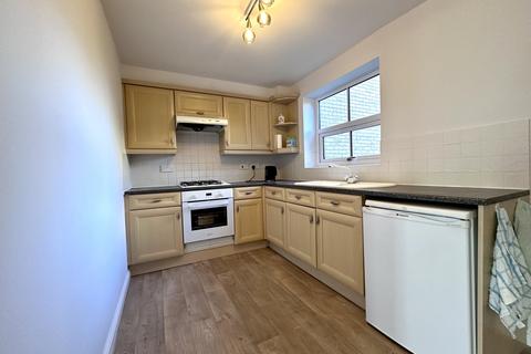 3 bedroom end of terrace house to rent, Columbine Road, Ely, CB6 3WP