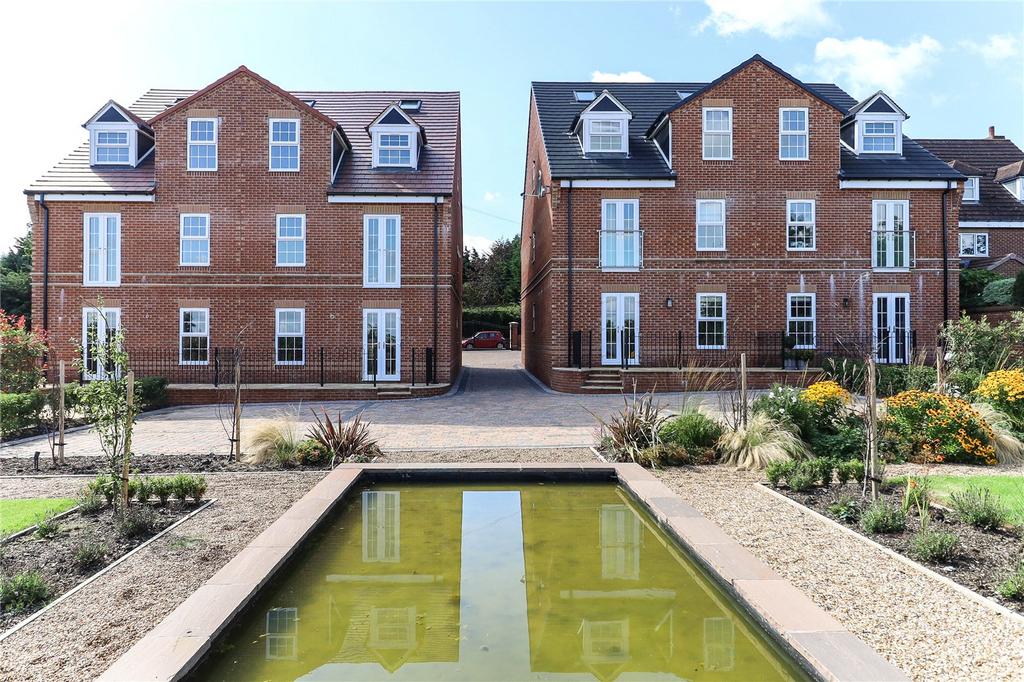 Madison Gardens, Near Hartshead, Liversedge, WF15 2 bed flat for sale