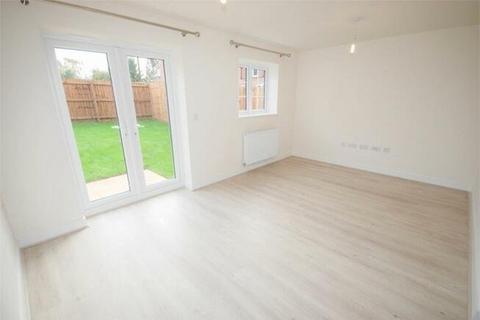 3 bedroom semi-detached house to rent - Arnold Drive, Cawston, Rugby, Warwickshire, CV23