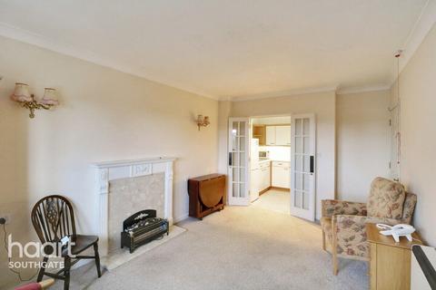 1 bedroom apartment for sale - Avenue Road, London