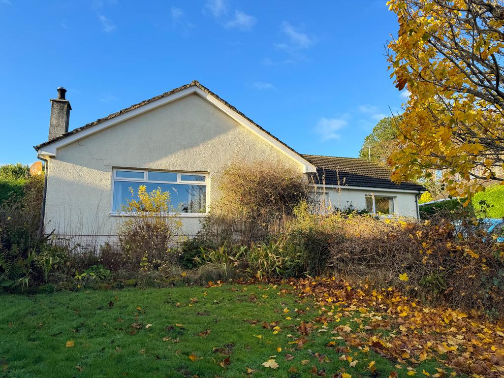 Old Kyle Farm Road, Kyleakin IV41 4 bed detached house for sale £265,000