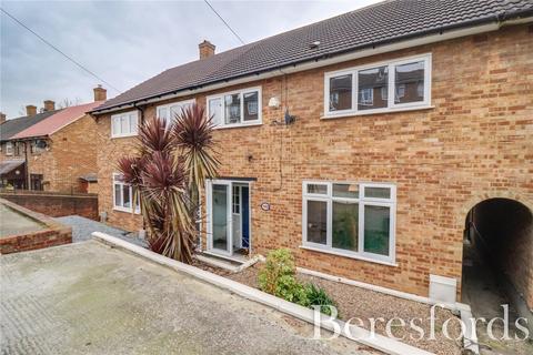 3 bedroom terraced house for sale - Redcar Road, Romford, RM3