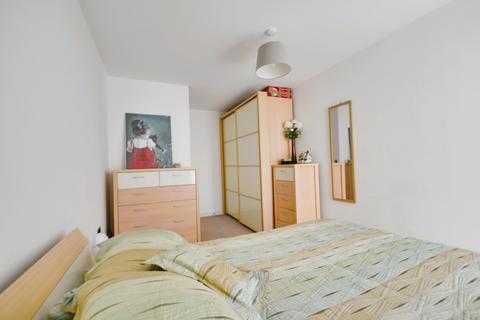 3 bedroom apartment for sale, at Babbage Point, 20 Norman Road, London SE10