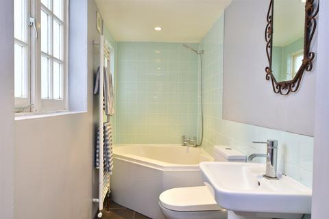 Rear Basement Flat, 7 Arundel Terrace, Brighton, BN2 1GA