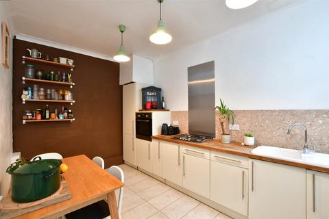 Rear Basement Flat, 7 Arundel Terrace, Brighton, BN2 1GA