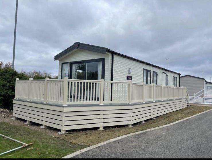 Eastern Road, Portsmouth, Hampshire 2 bed mobile home for sale £143,490