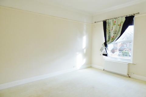 22d Worple Road, Epsom, KT18 5EF