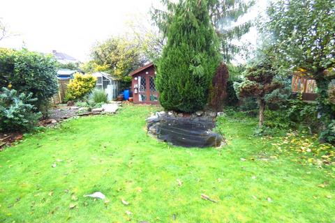 33 Lodge Close, Fetcham, Leatherhead, KT22 9QZ