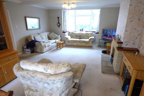33 Lodge Close, Fetcham, Leatherhead, KT22 9QZ